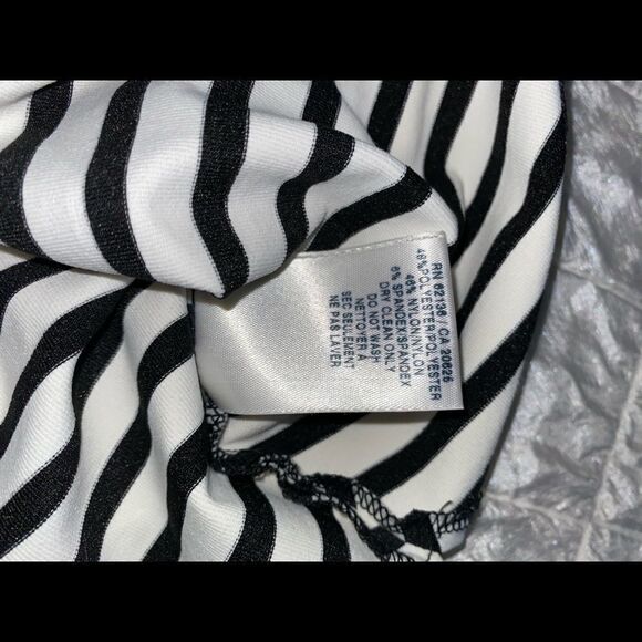 🆕guess collections striped nautical bodycon tank - Picture 9 of 9